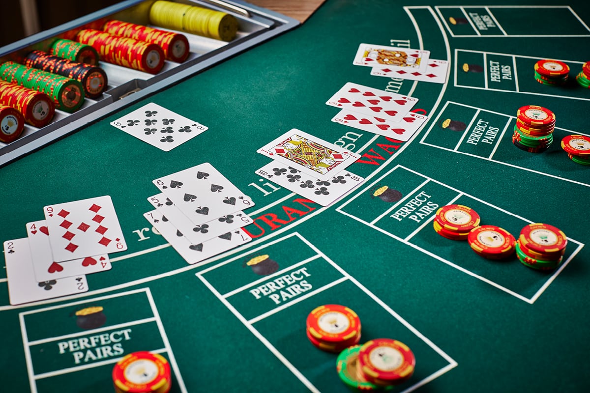 Fitur Lengkap di Agen Judi Blackjack Online Resmi 2024